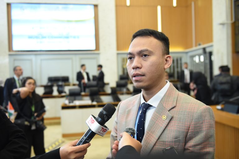 Wakil Ketua Badan Kerja Sama Antar Parlemen (BKSAP) DPR RI Husein Fadlulloh. (SinPo.id/Dok. Gerindra)