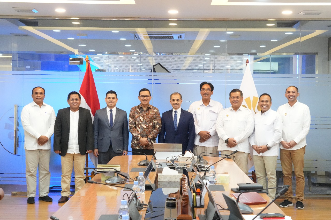 Menteri P2MI Abdul Kadir Karding ditemui Dubes Guatemala Jacobo Cuyun Salguero. (SinPo.id/dok. KP2MI)