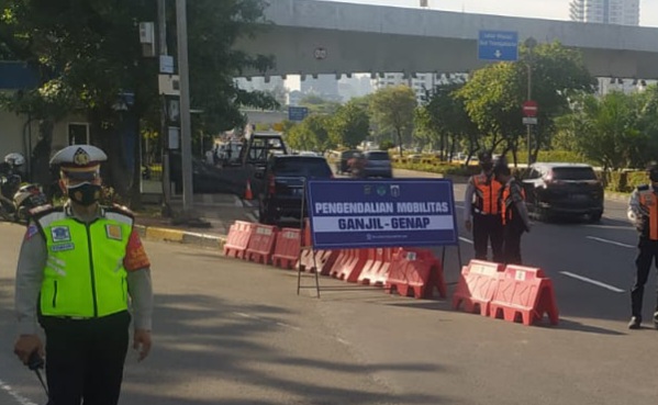 Pengaturan ganjil genap di Jakarta (SinPo.id/TMC Polda Metro Jaya)