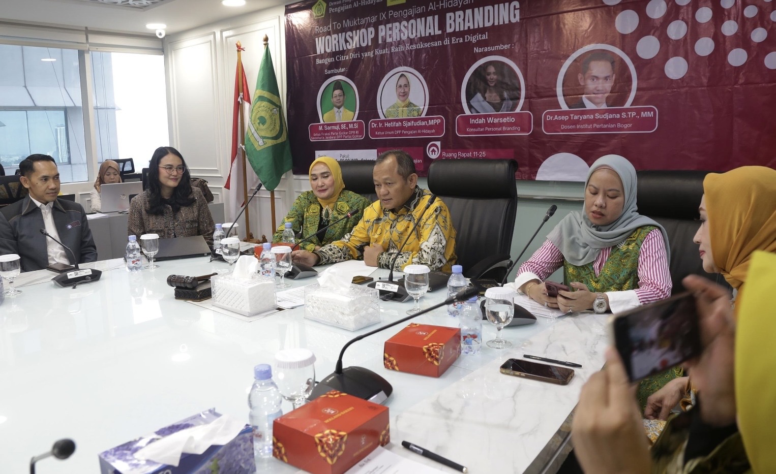 Workshop personal branding di ruang rapat Fraksi Golkar DPR RI. Istimewa