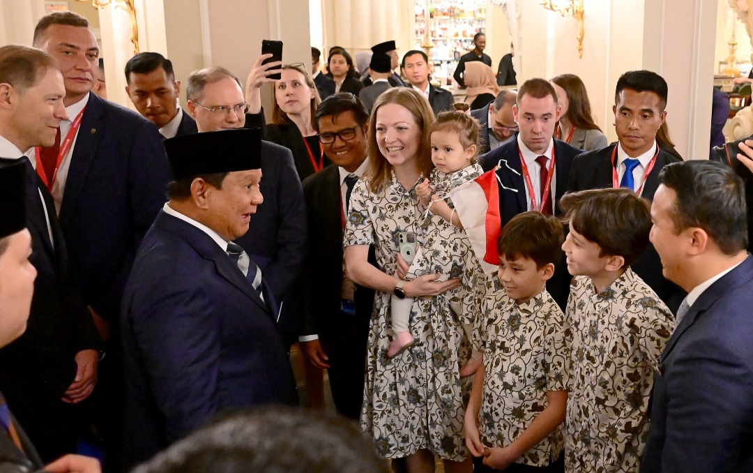 Presiden Prabowo Disambut Diaspora Indonesia di St. Petersburg (SinPo.id/Setpres)
