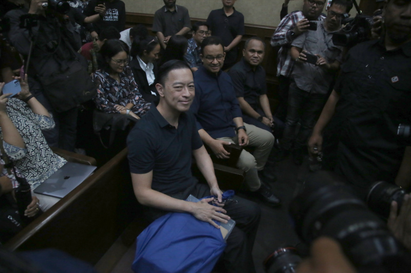 Terdakwa dugaan kasus korupsi impor gula di Kementerian Perdagangan Thomas Lembong yang merugikan negara hingga Rp578 miliar (Ashar/SinPo.id)