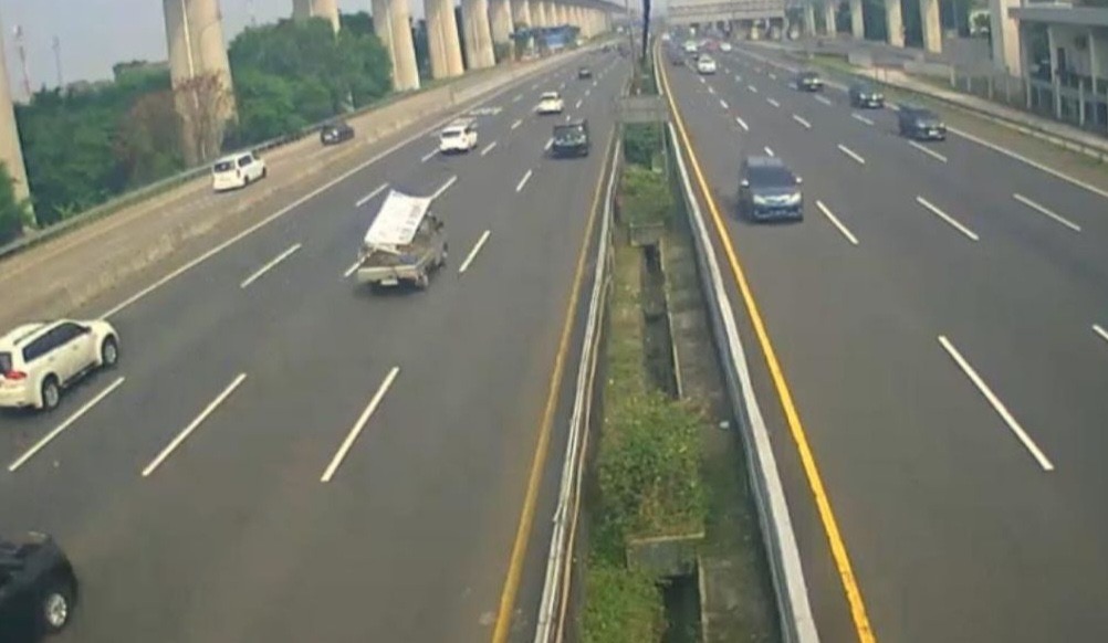 Arus Lalin Tol Jakarta-Cikampek (SinPo.id/Dok.TMC Polda Metro Jaya)