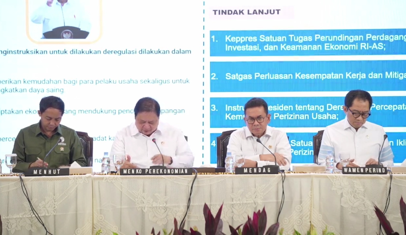Menko Perekonomian Airlangga Hartarto saat konferensi pers. (SinPo.id/tangkap layar)
