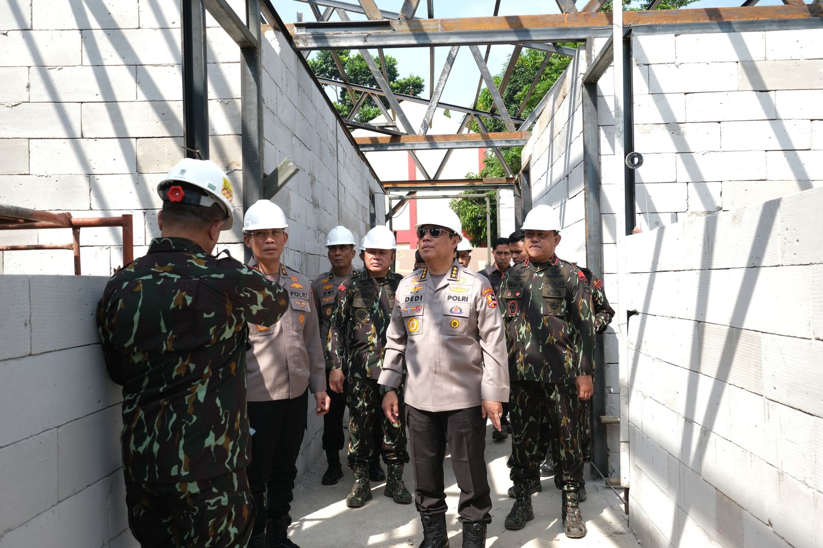 Irwasum Polri, Komjen Dedi Prasetyo saat meninjau SPPG Depok (SinPo.id/Dok.Polri)