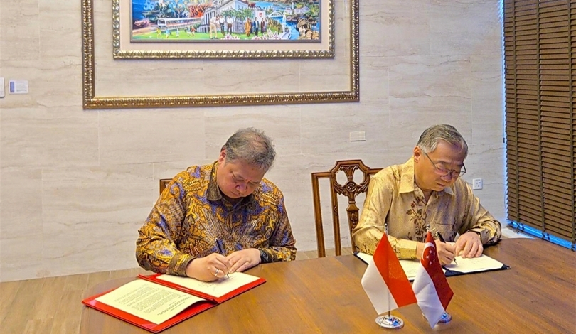 Menko Perekonomian Airlangga Hartarto dan DPM Singapura Gan Kim Yong. (SinPo.id/dok. Ekon)