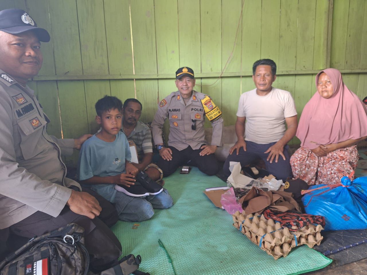 Polri beri bantuan ke Galang Ramadhan (SinPo.id/ Humas Polri)