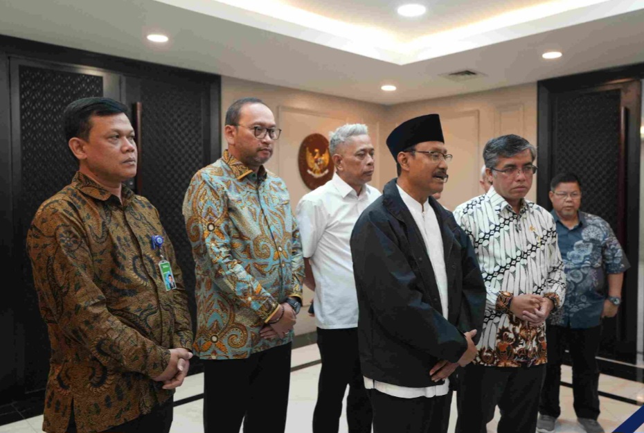 Mensos Gus Ipul bersama Kemenaker Yassierli (SinPo.id/Kemensos)