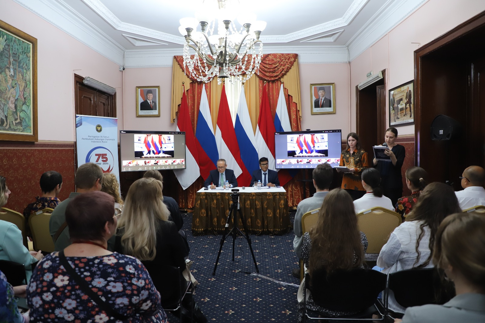 Antusiasme Warga Rusia Pelajari Bahasa Indonesia (SinPo.id/Kemendikdasmen)