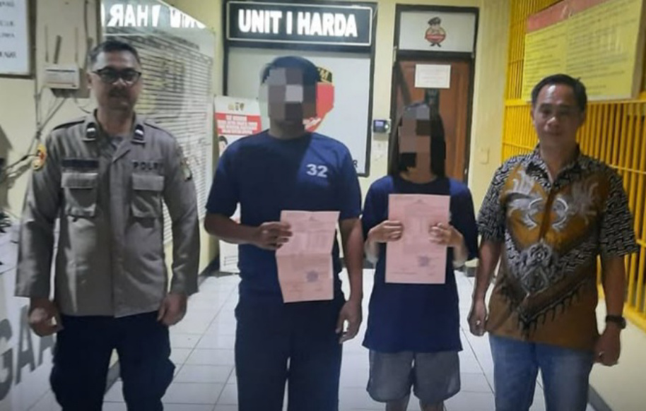 Dua pelaku yang menganiaya bocah di Jakarta Timur ditangkap (SinPo.id/Dok.Polres Jaktim)
