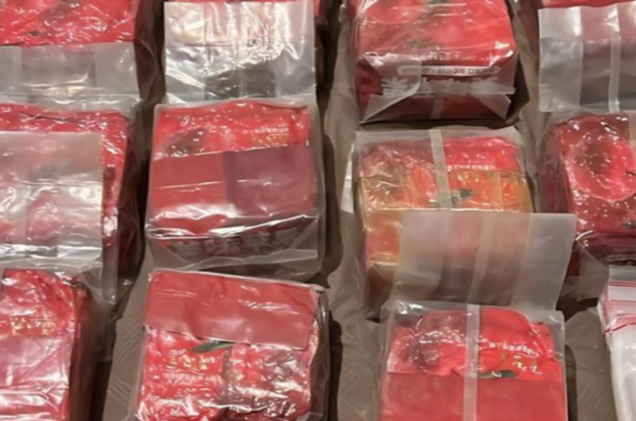 Barang bukti 11 kilogram sabu yang disita (SinPo.id/ Dok.PMJ)