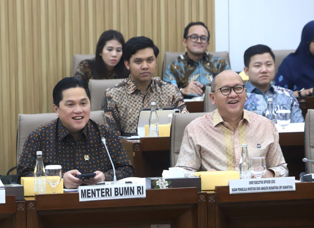 Komisi VI DPR menggelar raker dengan Menteri BUMN Erick Thohir dan CEO Danantara Rosan Roeslani membahas roadmap rencana kerja (Ashar/SinPo.id)