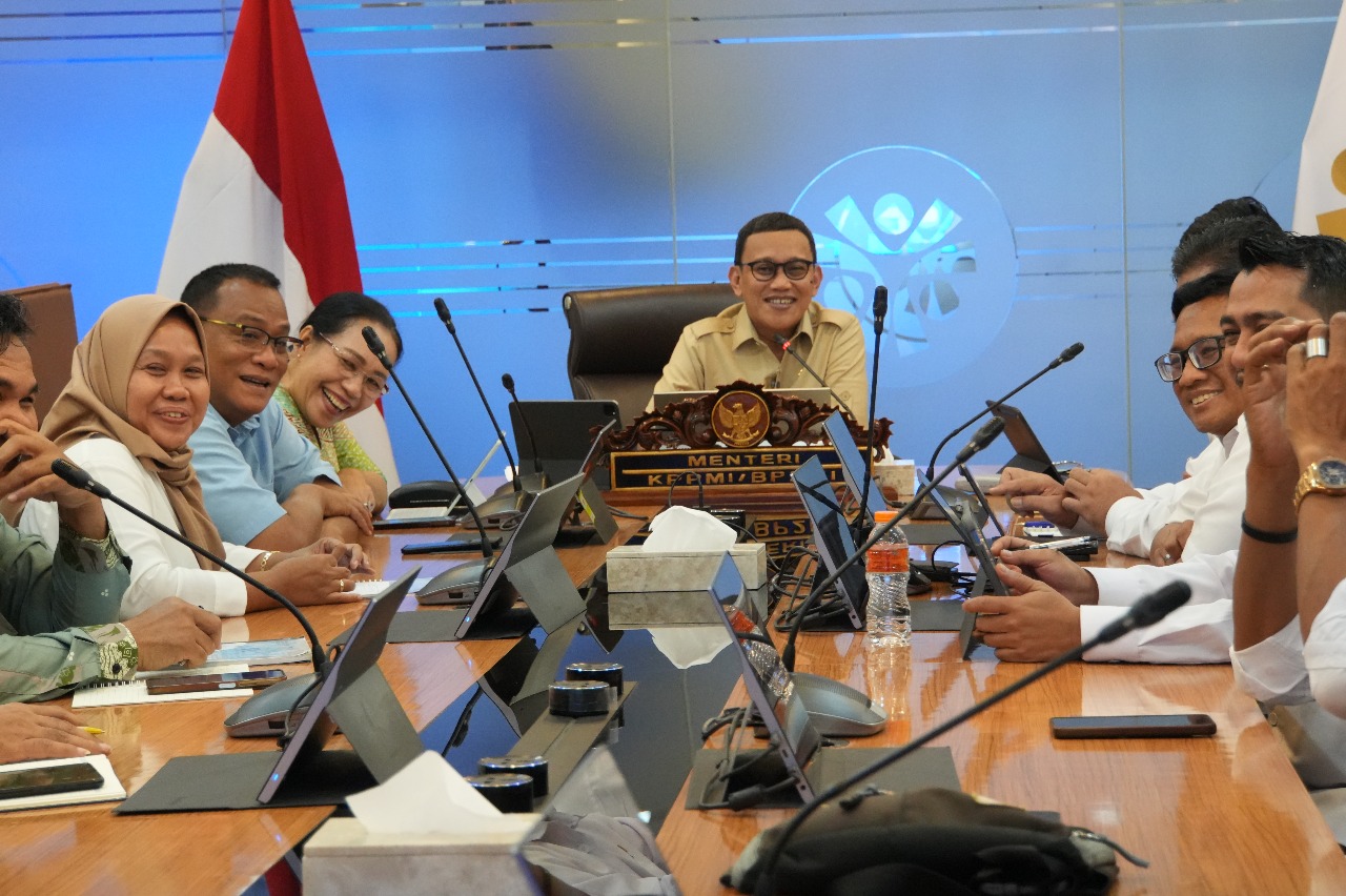 Menteri Karding menerima Serikat Pekerja Sektor Perikanan (SinPo.id/ Dok. KP2MI)