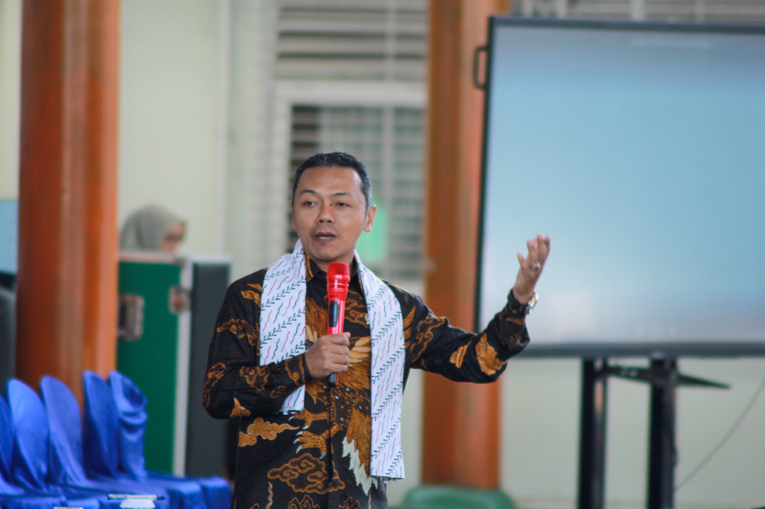 Wamen Pendidikan Dasar dan Menengah, Fajar Riza Ul Haq (SinPo.id/Kemendikdasmen)