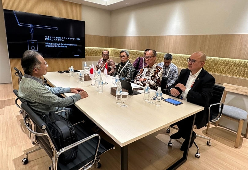 Menperin Agus Gumiwang dam perwakilan Asahi Glass Co di Jepang (SinPo.id/ Dok. Kemenperin)