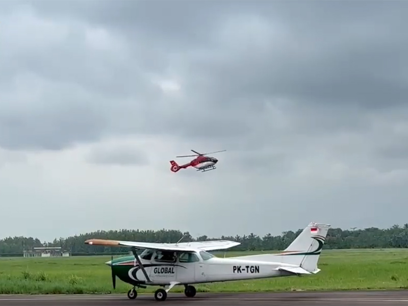 Pesawat melakukan Modifikasi cuaca (SinPo.id/Beritajakarta)