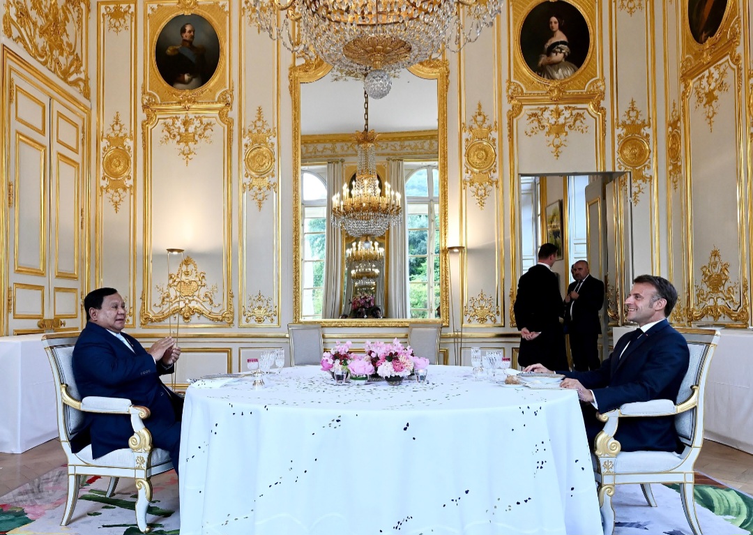 Presiden Prabowo Hadiri Jamuan Santap Malam Privat Bersama Presiden Macron (SinPo.id/Setpres)