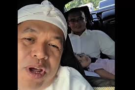 pernikahan antara Putri Karlina, Wakil Bupati Garut, dan Maula Akbar