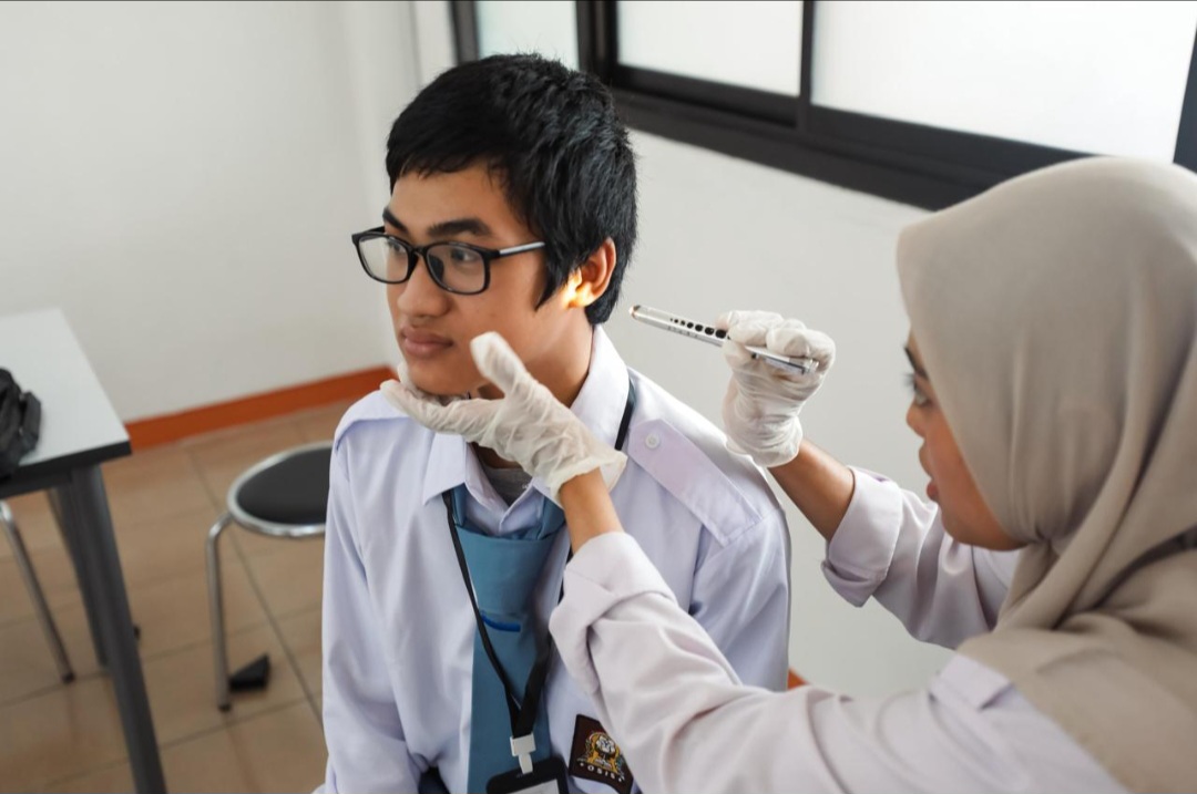 Siswa Sekolah Rakyat jalani cek kesehatan (SinPo.id/Kemensos)