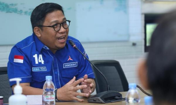 Bendahara Umum Partai Demokrat (PD) Irwan Fecho