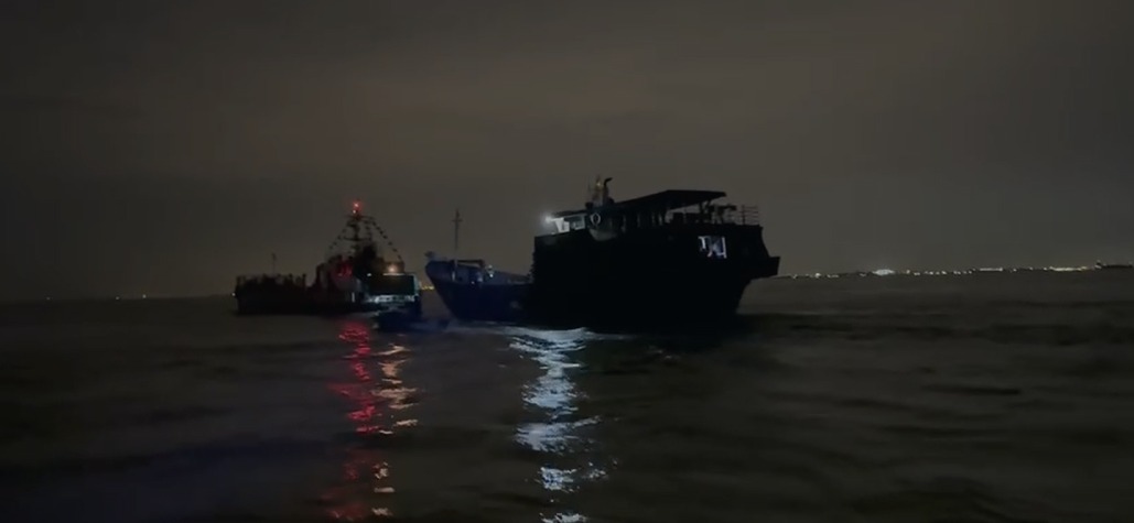 Bakamla RI Berhasil Selamatkan Kapal Nelayan Mati Mesin di Perairan Batam (SinPo.id/Bakamla RI)