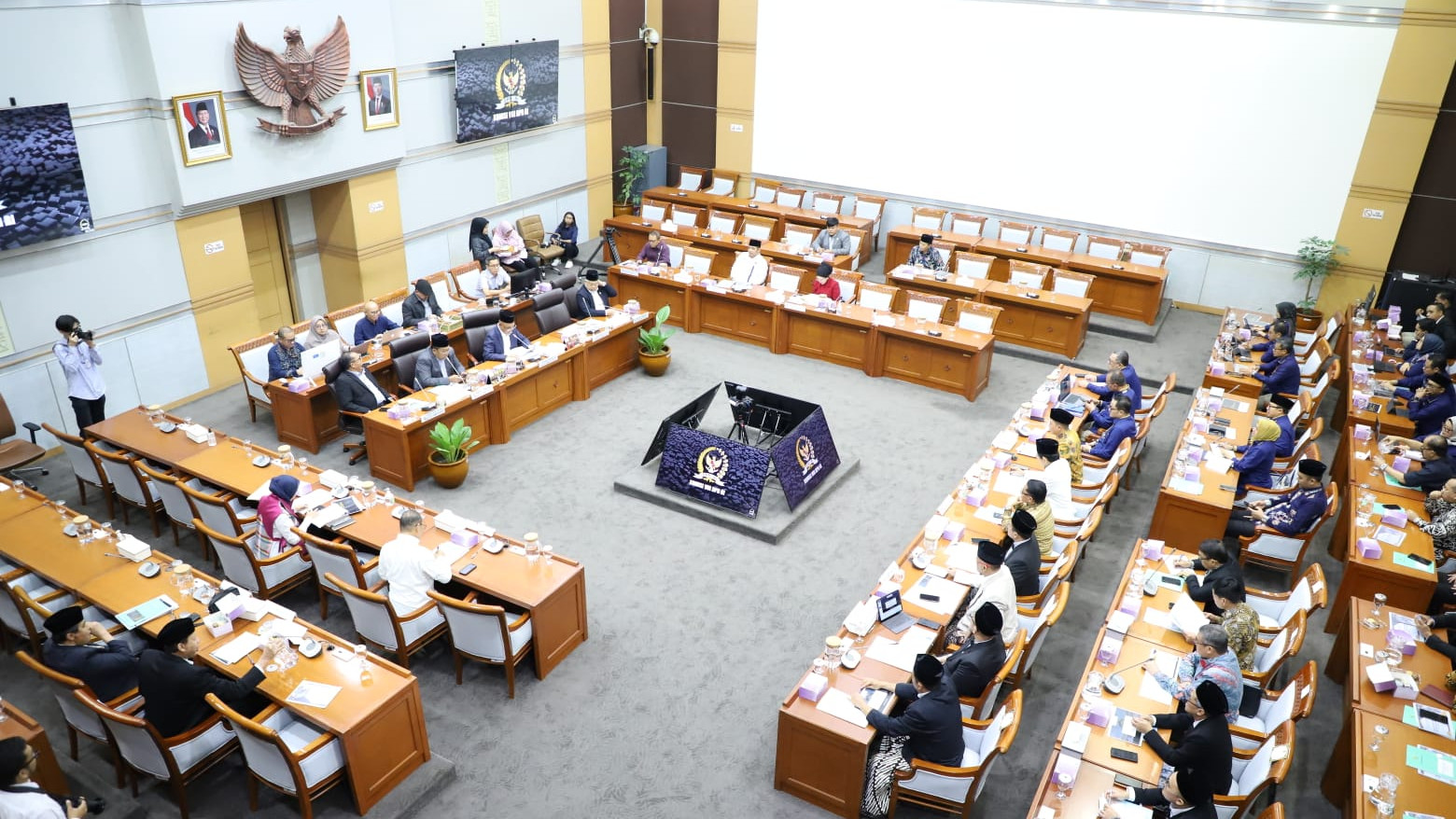 DPR Setujui Usulan Penggunaan Uang Muka untuk Penyelenggaraan Haji 2026 (SinPo.id/Kemenag)