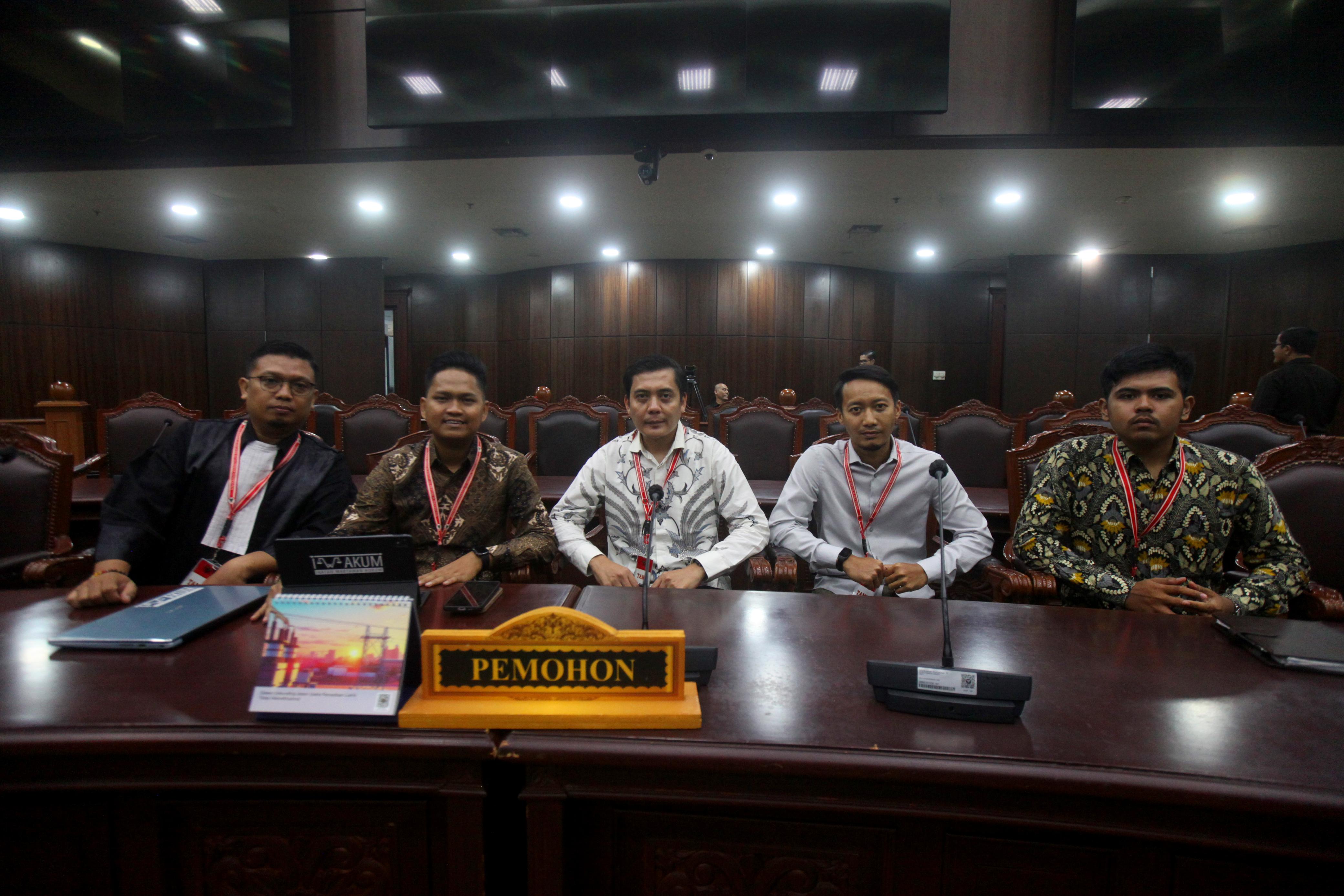 Perwakilan Iwakum saat melakukan uji materi UU Pers di MK (Sinpo.id/Iwakum)