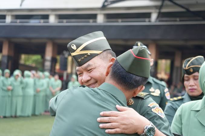 Jenderal TNI (Purn) Dudung Abdurachman saat masih aktif sebagai KSAD (Sinpo.id/TNI AD)