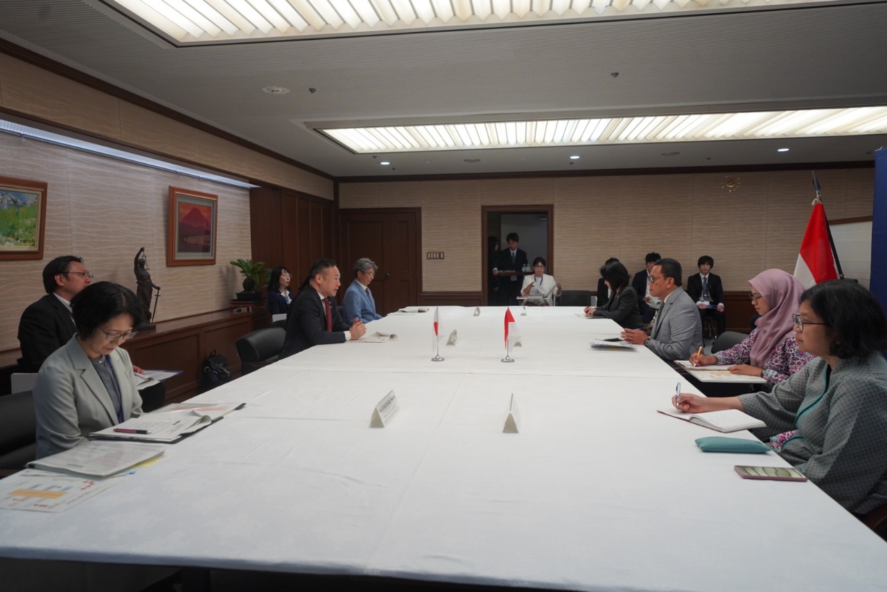 Menteri P2MI Karding gelar pertemuan dengan Menteri Kehakiman Jepang, Keisuke Suzuki (SinPo.id/ Dok. KP2MI)