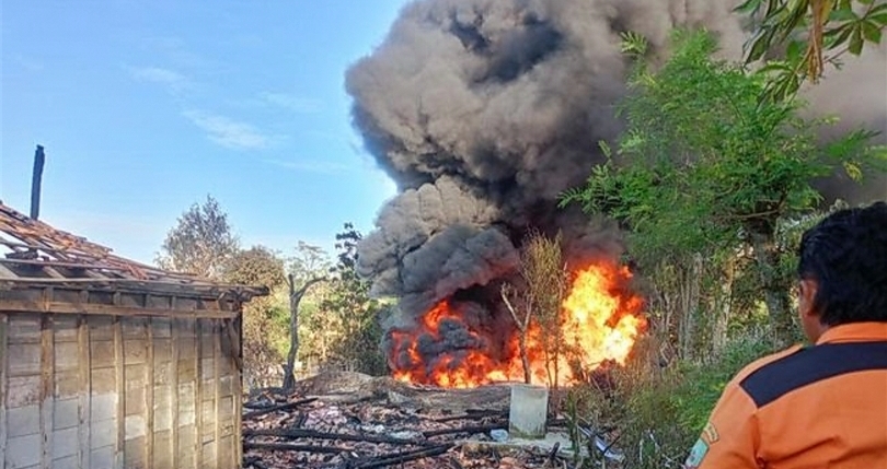 Kondisi kebakaran sumur minyak di Dukuh Gendono. (SinPo.id/dok. BPBD Blora)