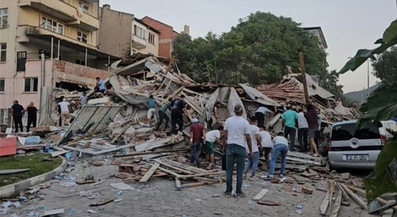 Bangunan hancur akibat gempa di Turki. (SinPo.id/Anadolu)