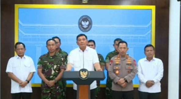 Konferensi pers di Istana Kepresidenan (SinPo TV)