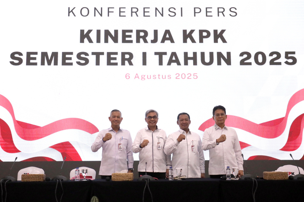 Kinerja KPK semester I 2025 telah menyetor 500 miliar ke kas negara (Ashar/SinPo.id)