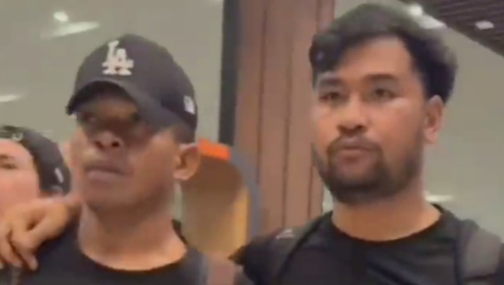 Eksekutor penculik Kacab Bank (bertopi hitam) (SinPo.id/ Tangkapan layar)