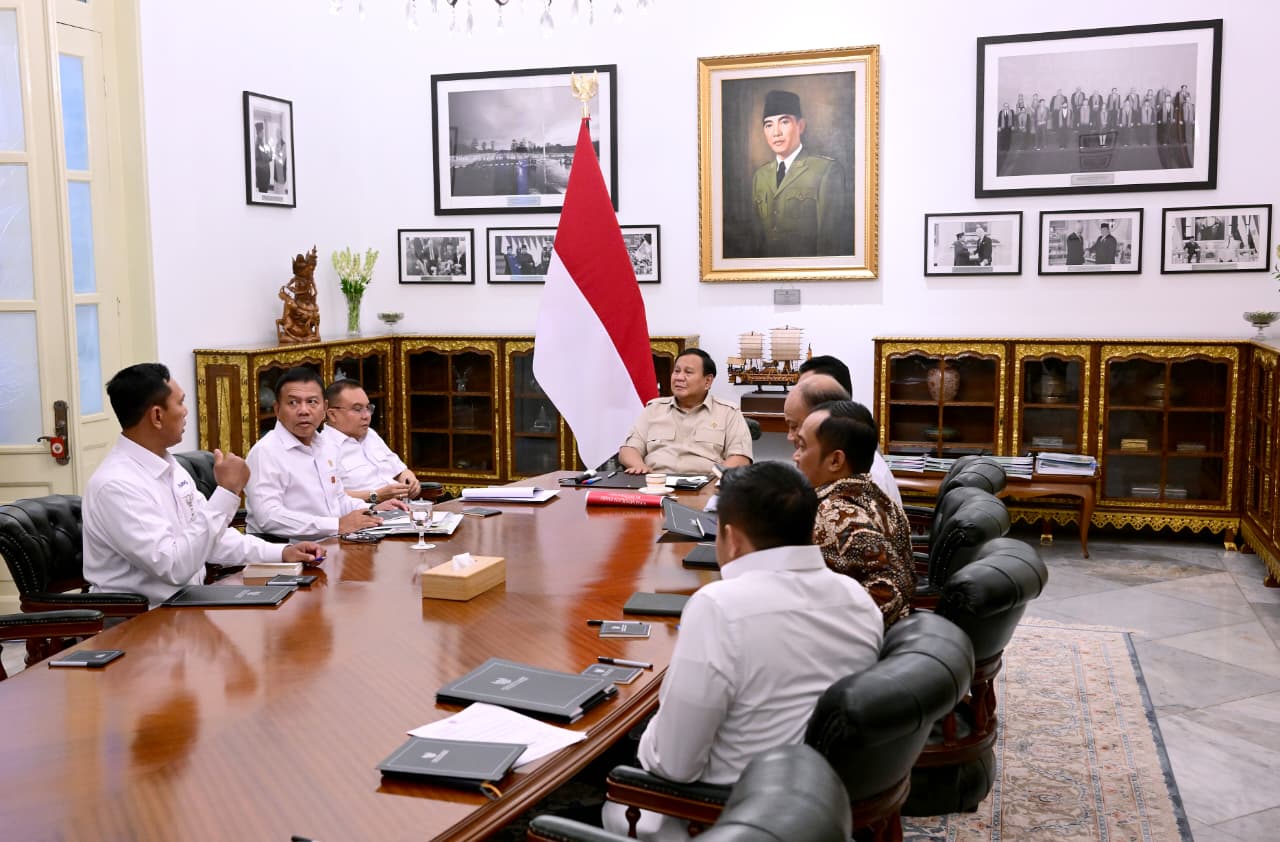 Presiden Prabowo Gelar Pertemuan Tertutup Bahas Keamanan dan Ketahanan Pangan Nasional (SinPo.id/Setpres)