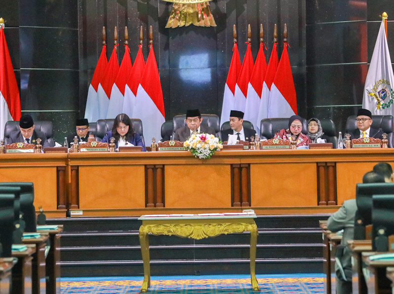 DPRD DKI Jakarta resmi mengesahkan Rancangan Raperda tentang Perubahan APBD Tahun Anggaran 2025 (SinPo.id/Beritajakarta)