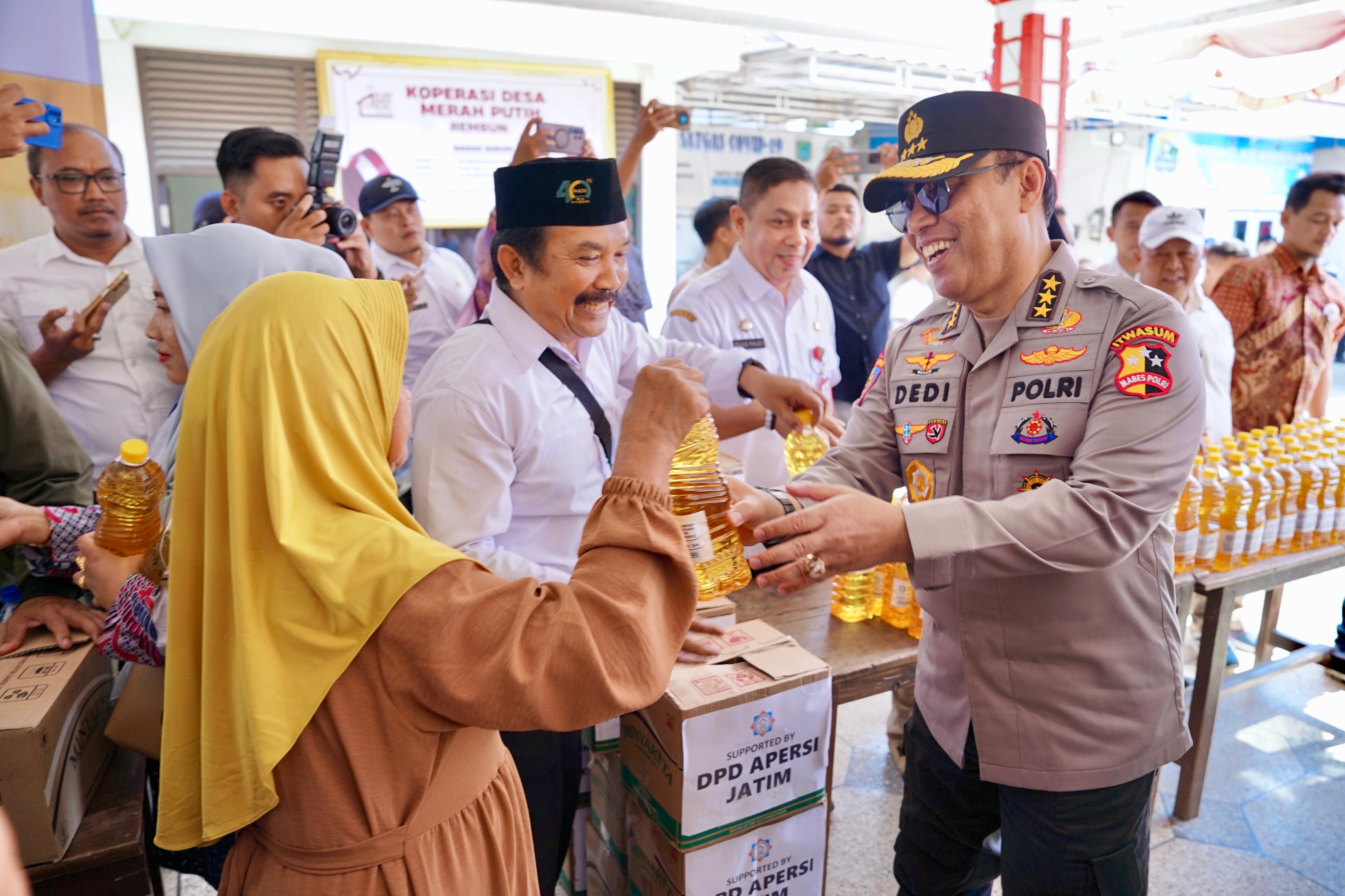Pasar murah Polri di Malang (SinPo.id/ Humas Polri)