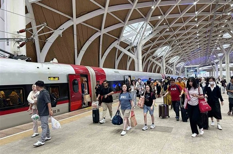 Ilustrasi penumpang Kereta Cepat Whoosh (SinPo.id/ Dok. KCIC)