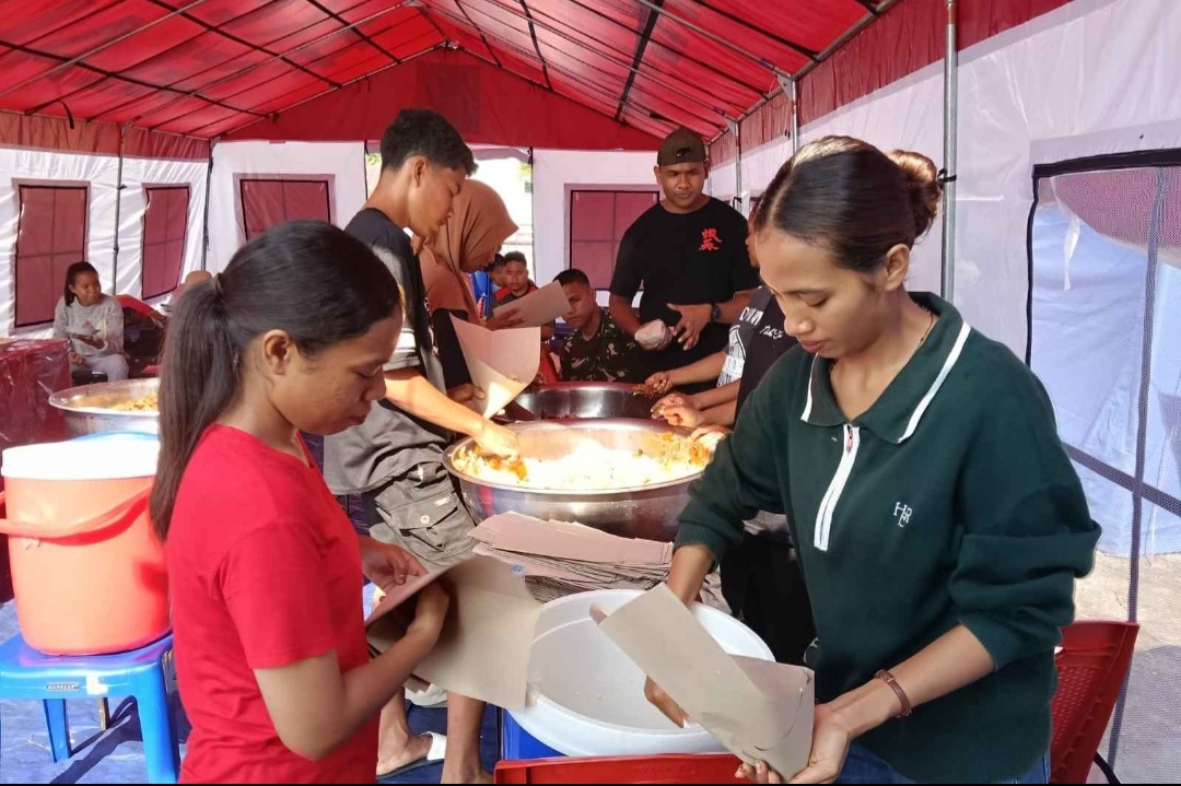 Kemensos Terus Suplai Bantuan Selama Masa Tanggap Darurat Banjir di NTT (SinPo.id/Kemensos)