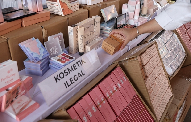 Produk kosmetik ilegal yang ditemukan BPOM (SinPo.id/Ashar)