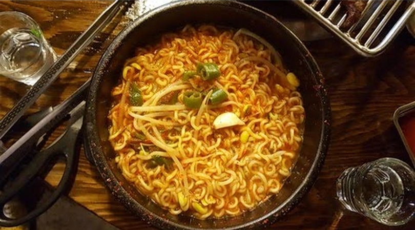 Ilustrasi hidangan Indomie dalam mangkuk. (SinPo.id/Pixabay)