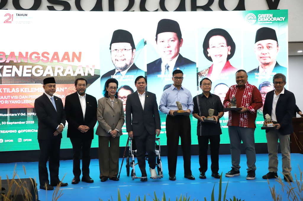 DPD RI menggelar diskusi Dialog Kebangsaan dan Kenegaraan dalam Nampak Tilas Kelembagaan Jelang HUT DPD ke-21 (Ashar/SinPo.id)