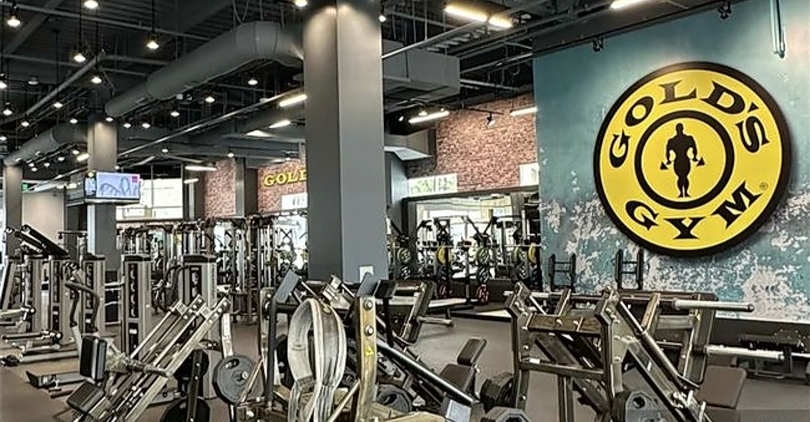 Ilustrasi tempat kebugaran Gold's Gym yang menutup gerai. (SinPo.id/dok. Gold’s Gym SoCal)