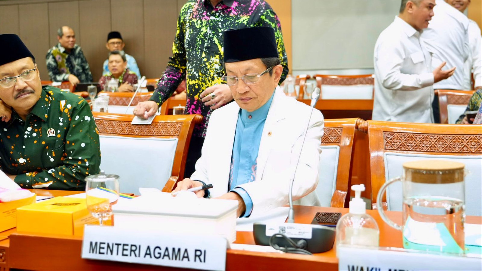 Menag Nasaruddin Umar saat Rapat Kerja dengan Komisi VIII DPR RI di Jakarta (SinPo.id/Kemenag).