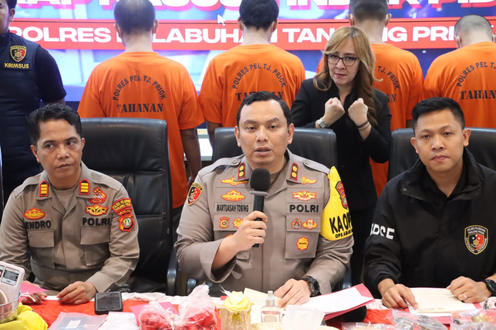 Konfrensi pers pengungkapan tabung gas ilegal (SinPo.id/Dok.Polres Tanjung Priok)