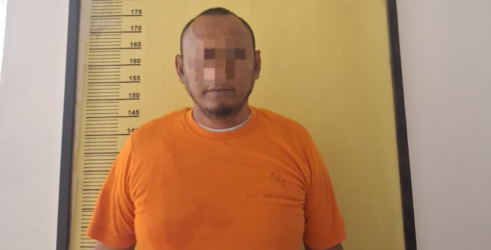 Pelaku penipuan berkedok rekrutmen anggota Polri di Riau (SinPo.id/ Humas Polri)