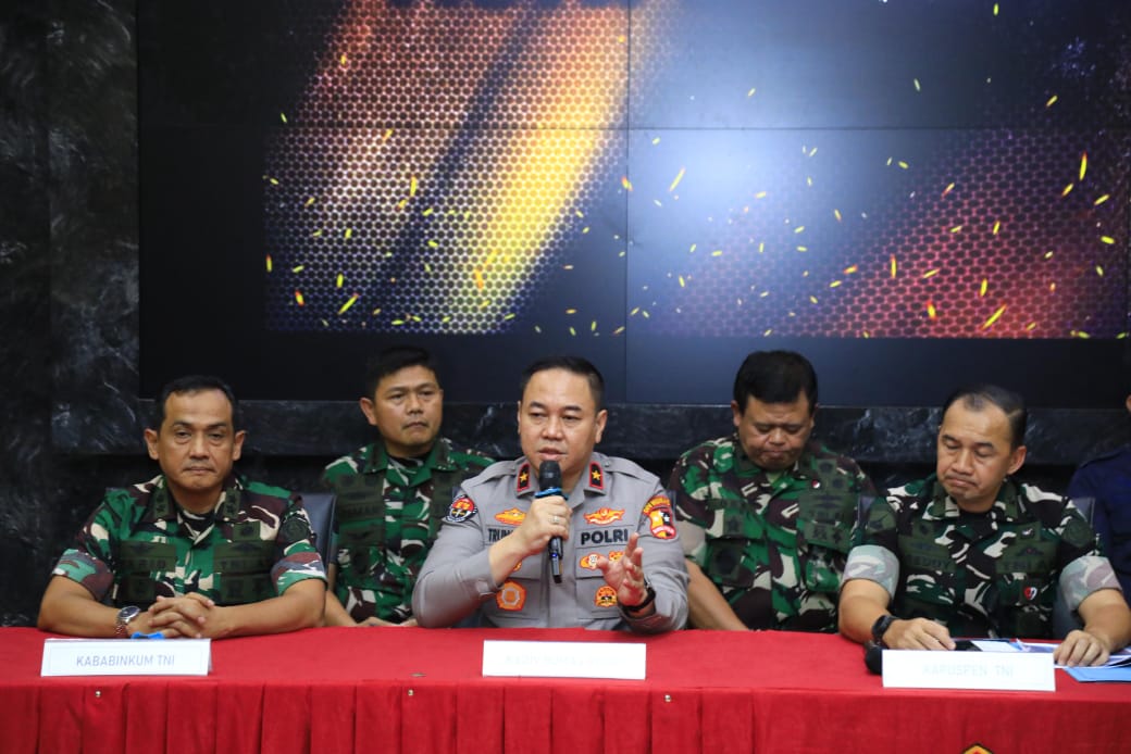 Konfrensi pers TNI-Polri pasca demonstrasi di Jakarta (SinPo.id/Dok.Polri)
