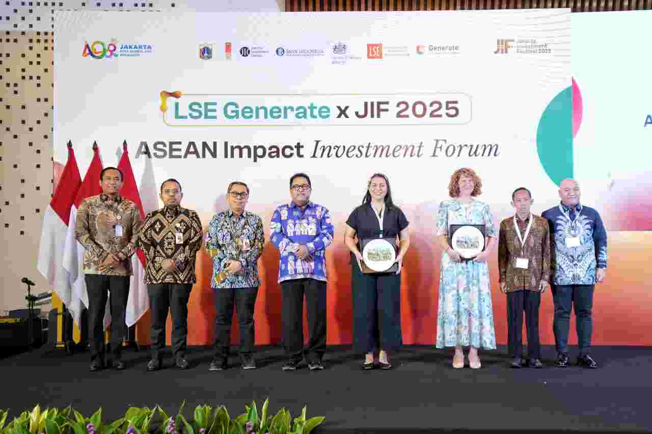 Pembukaan LSE Generate x Jakarta Investment Festival (JIF) 2025, di Hotel Le Meridien, Jakarta Pusat, Kamis, 18 September 2025.. (SinPo.id/Pemprov DKI Jakarta)
