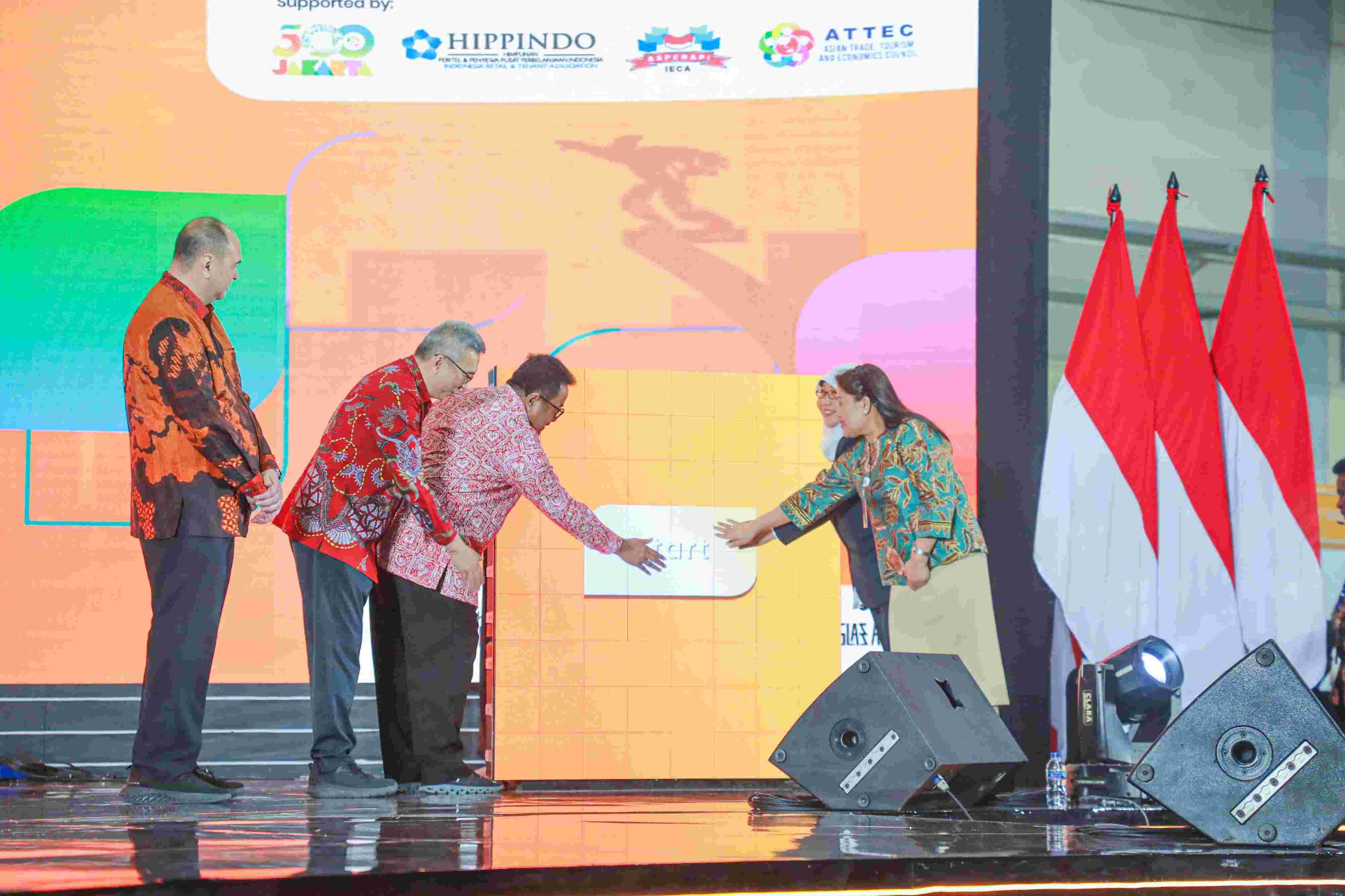 Wagub DKI Jakarta Rano Karno saat membuka JITEX (SinPo.id/ Dok. Pemprov DKI)