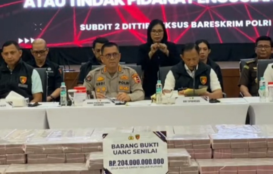 Konferensi pers pembobolan rekening dormant dari Bank BNI (SinPo.id/ Dok.Polri)